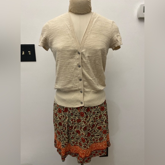 Forever 21 Red and Black Floral Skirt - Picture 9 of 9